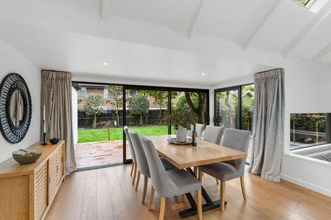 Photo of property in 9 Ringwood Place, Avonhead, Christchurch, 8042