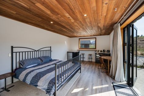 Photo of property in 82 Threepwood Road, Lake Hayes, Queenstown, 9371