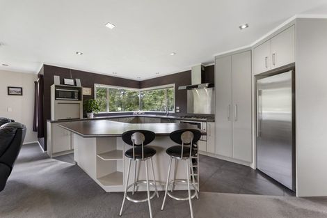 Photo of property in 271 Richmond Road, Lepperton, New Plymouth, 4373