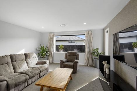 Photo of property in 13 Kelburn Place, Tinwald, Ashburton, 7700