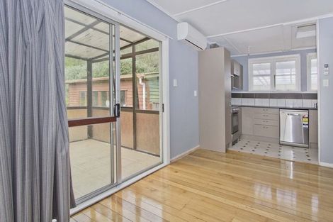 Photo of property in 6 Boyd Grove, Naenae, Lower Hutt, 5011