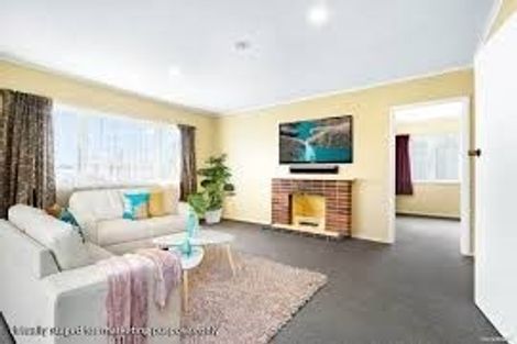 Photo of property in 1/76 Sutton Crescent, Papakura, 2110