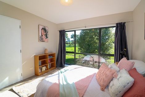 Photo of property in 75 Adelaide Road, Dannevirke, 4978
