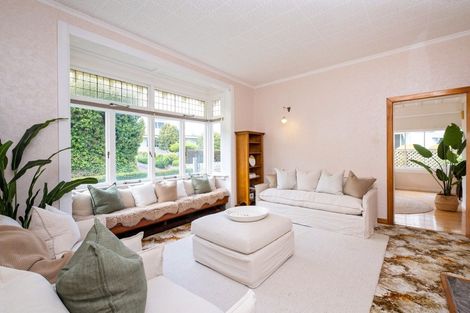 Photo of property in 12 Lighthouse Road, Bluff Hill, Napier, 4110