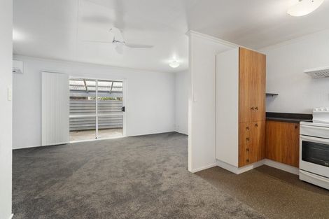 Photo of property in 4 Coromandel Court, Roslyn, Palmerston North, 4414