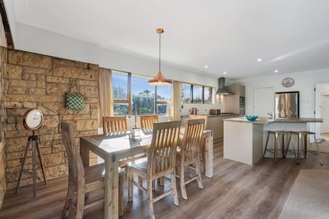 Photo of property in 1 Cliff Lane, Glenbrook, Waiuku, 2681