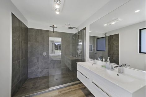 Photo of property in 8 Burntwood Lane, Pegasus, 7612