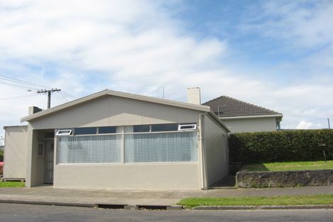 Photo of property in 281 Frankley Road, Ferndale, New Plymouth, 4310