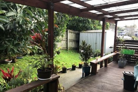 Photo of property in 2/15 Wilkie Place, Mount Wellington, Auckland, 1060