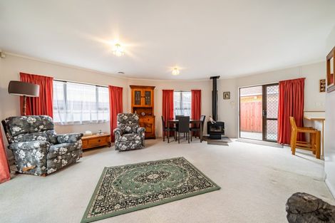 Photo of property in 4/28 Logan Street, Ebdentown, Upper Hutt, 5018