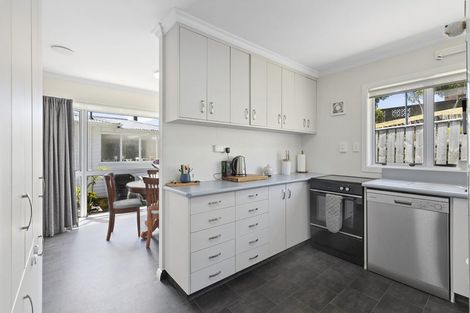 Photo of property in 19 Pembroke Street, Tawa, Wellington, 5028