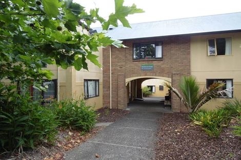 Photo of property in 3/125 Carrington Road, Point Chevalier, Auckland, 1025