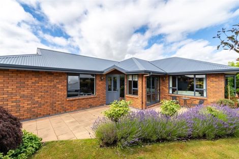 Photo of property in 16 Kura Place, Mosgiel, 9024