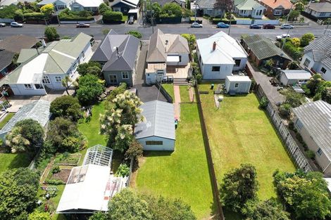 Photo of property in 12 Coughtrey Street, Saint Clair, Dunedin, 9012