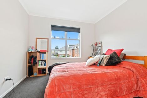 Photo of property in 37 Chiefs Court, Hamilton East, Hamilton, 3216