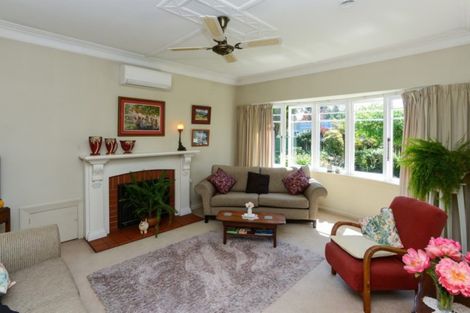 Photo of property in 216 Saint Leonards Avenue, Saint Leonards, Hastings, 4120