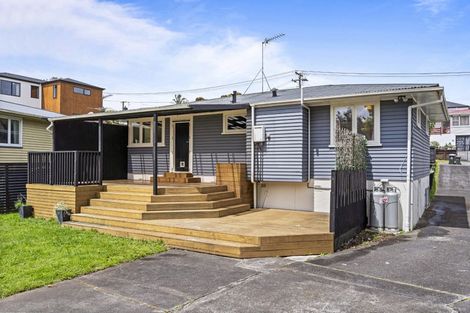 Photo of property in 166 Methuen Road, New Windsor, Auckland, 0600