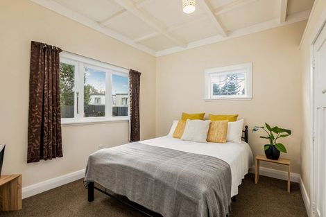 Photo of property in 294 Great North Road, Henderson, Auckland, 0612