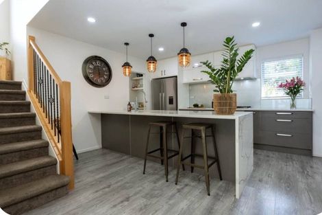 Photo of property in 20d Kaurilands Road, Titirangi, Auckland, 0604