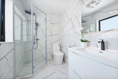 Photo of property in 21d Barron Drive, Green Bay, Auckland, 0604