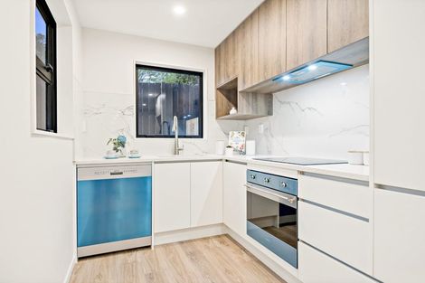 Photo of property in 8a Butterworth Drive, Glendene, Auckland, 0602