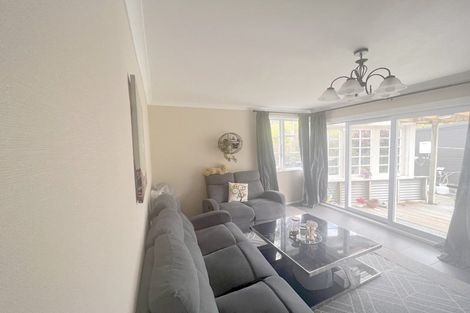 Photo of property in 1 Prebble Grove, Naenae, Lower Hutt, 5011