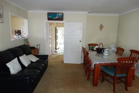Photo of property in 2/17 Denver Avenue, Sunnyvale, Auckland, 0612