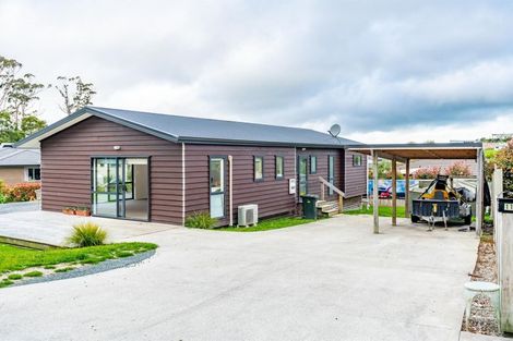 Photo of property in 11 Wharuka Glade, Mangawhai, 0505