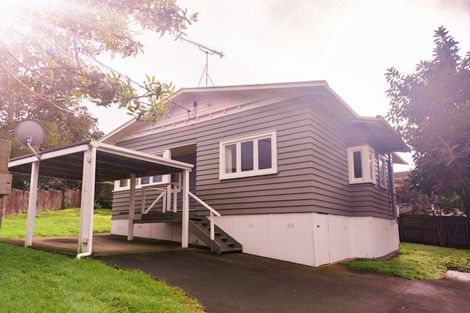 Photo of property in 2/5 Forrest Road, Milford, Auckland, 0620