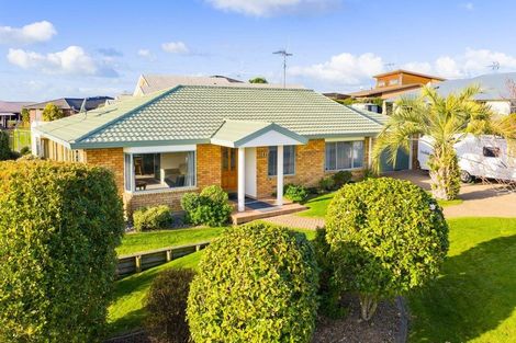 Photo of property in 10 Lochinver Drive, Nawton, Hamilton, 3200