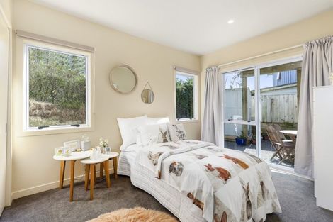 Photo of property in 2/143 Cockayne Road, Khandallah, Wellington, 6035