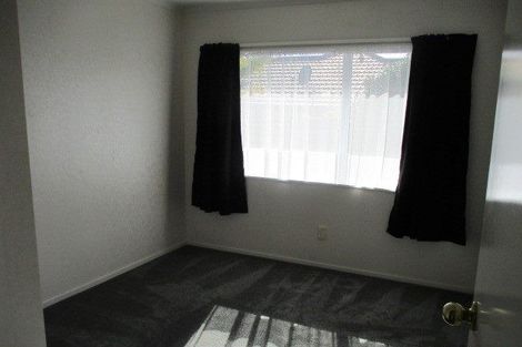 Photo of property in 2 Barraud Place, Pukehangi, Rotorua, 3015