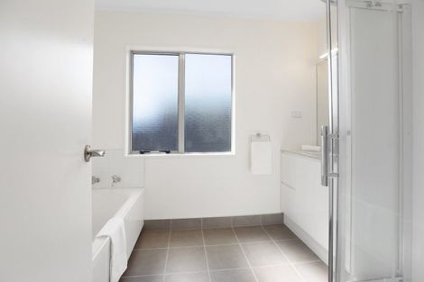 Photo of property in 338 Papamoa Beach Road, Papamoa Beach, Papamoa, 3118