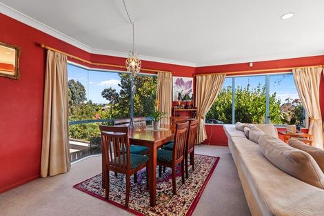 Photo of property in 18 Lorrigan Way, Welcome Bay, Tauranga, 3112