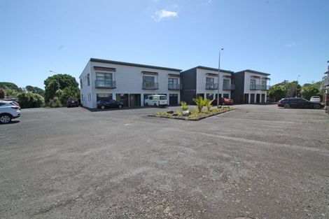 Photo of property in 2/38 Maratahu Street, Westown, New Plymouth, 4310