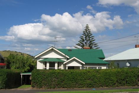 Photo of property in 40 William Bond Street, Stanley Point, Auckland, 0624