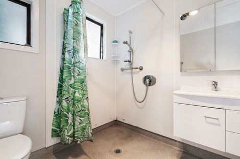 Photo of property in 99 Doves Bay Road, Kerikeri, 0294