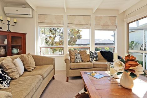 Photo of property in 3 Mchardy Street, Havelock North, 4130