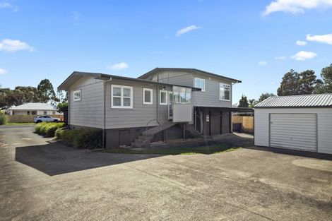 Photo of property in 11 Crispe Road, Clarks Beach, 2122