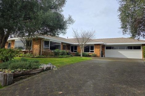 Photo of property in 10 Lynwood Place, Owhata, Rotorua, 3010