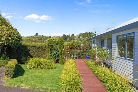 Photo of property in 18 Lorrigan Way, Welcome Bay, Tauranga, 3112