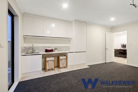 Photo of property in 19 Syd Grant Crescent, Orewa, 0931