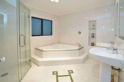 Photo of property in 43 Montrose Crescent, Huntington, Hamilton, 3210