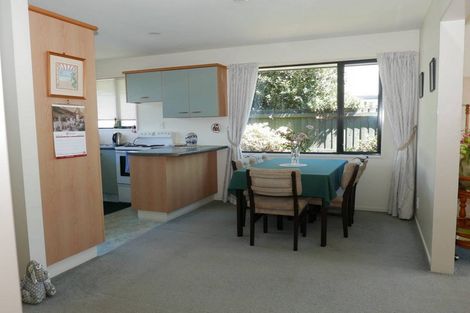 Photo of property in 2/21 Donegal Street, Belfast, Christchurch, 8051