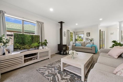 Photo of property in 25 Corinth Grove, Papamoa Beach, Papamoa, 3118