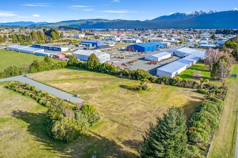 Photo of property in 16 Blatch Road, Te Anau, 9679