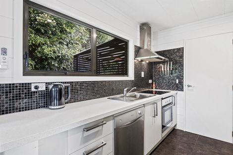 Photo of property in 2/105 Weldene Avenue, Glenfield, Auckland, 0629