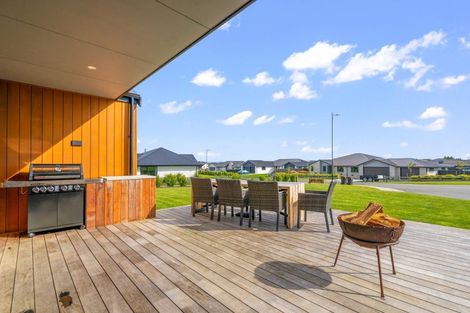 Photo of property in 16 Chatham Rise, Seaward Bush, Invercargill, 9812