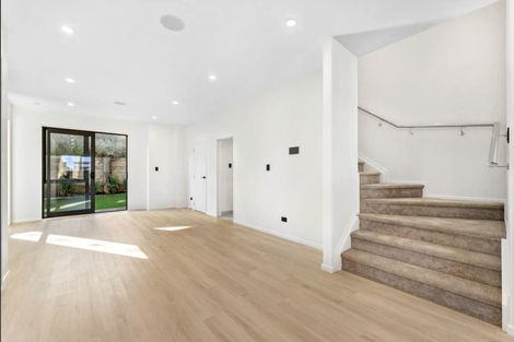 Photo of property in 71 Taukahiwi Road, Pukekohe, 2120