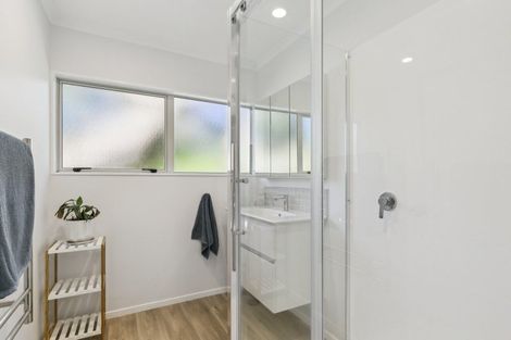 Photo of property in 19a Bell Street, Tawa, Wellington, 5028